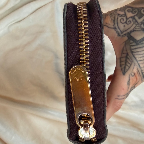 Louis Vuitton Vernis Zippy Wallet Burgundy Patent Leather - Picture 2 of 9